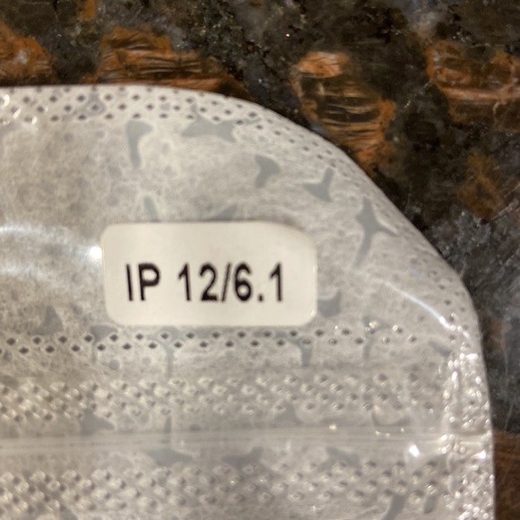 iPhone 12/ 6.1 case - Picture 3 of 3